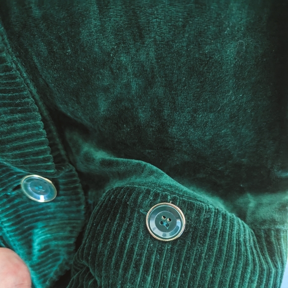 Beautiful Emerald Green Velour Cardigan by Jones New York - size Small - Picture 3 of 9